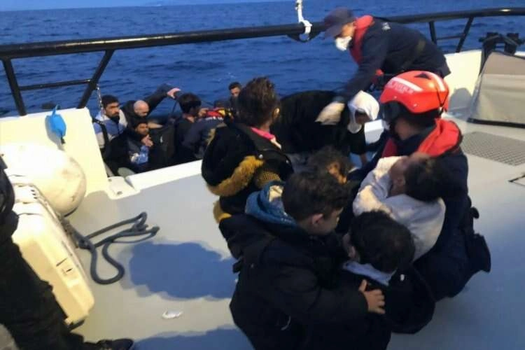 Muğla açıklarında 26 düzensiz göçmen kurtarıldı haberinin görseli