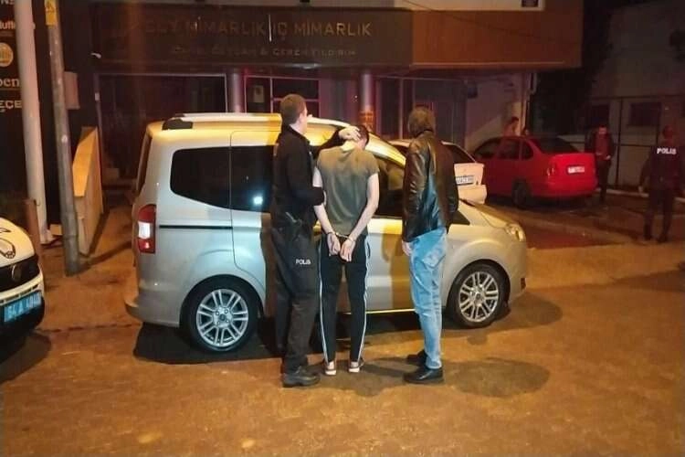 Uşak'ta alacak verecek kavgası kanlı bitti haberinin görseli