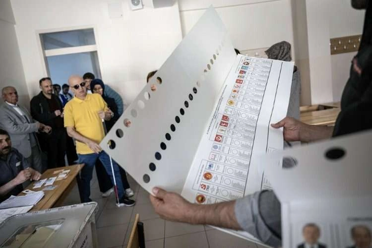 Görme engelli  seçmenlerden ‘mahrem oy’ çıkışı haberinin görseli