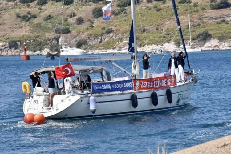 Kadın yelkenciler 44 günde 1400 mil yol katedecek haberinin görseli
