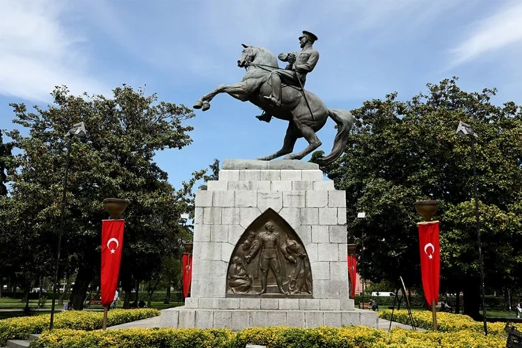 Kurtuluş meşalesi 104 yıl önce Samsun'da yakıldı haberinin görseli