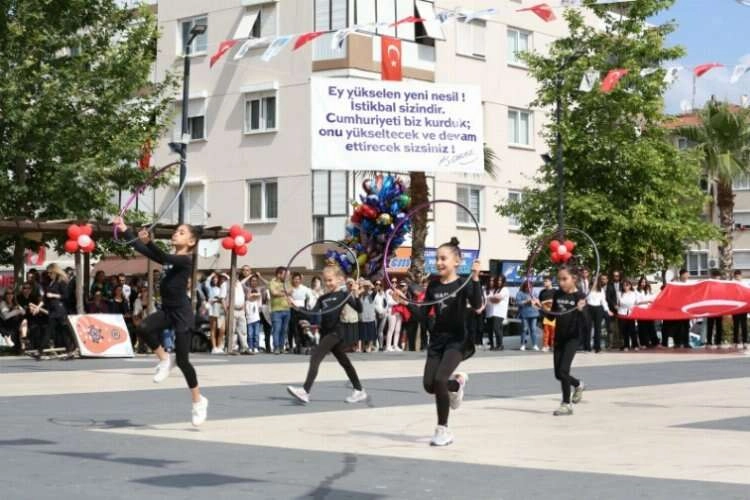 Narlıdere’de 19 Mayıs coşkusu yaşandı haberinin görseli