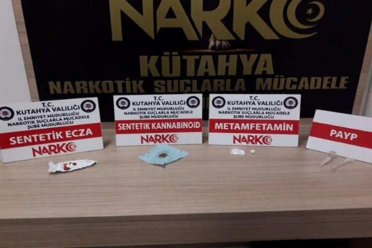 Kütahya'da uyuşturucu tacirlerine polis engeli haberinin görseli