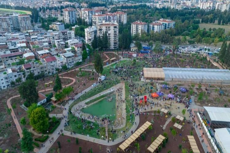 Bucalıların yeni buluşma mekanı: Fırat Yaşayan Parkı haberinin görseli