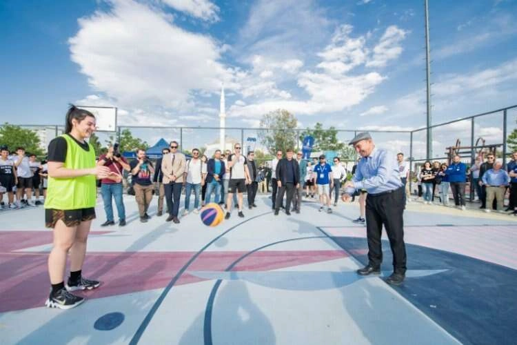 Streetball İzmir Cup 2023 turnuvası başladı haberinin görseli