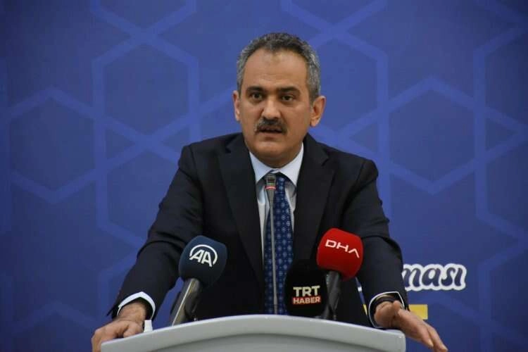 Bakan Özer açıkladı: 29 Mayıs tatil mi? haberinin görseli