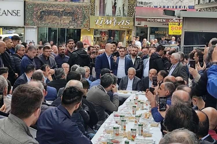 Bakan Soylu, Fatih'te esnaflarla bir araya geldi haberinin görseli