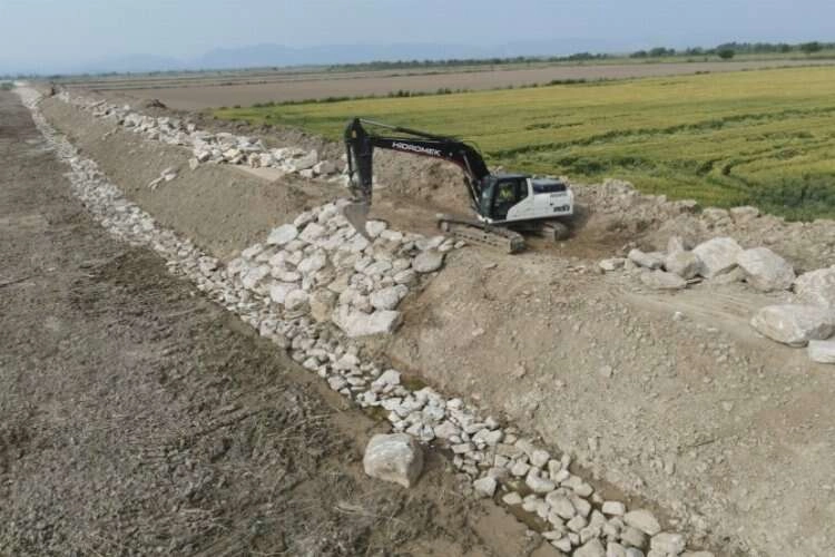 Aydın'da tarım arazileri taşkınlardan korunacak haberinin görseli