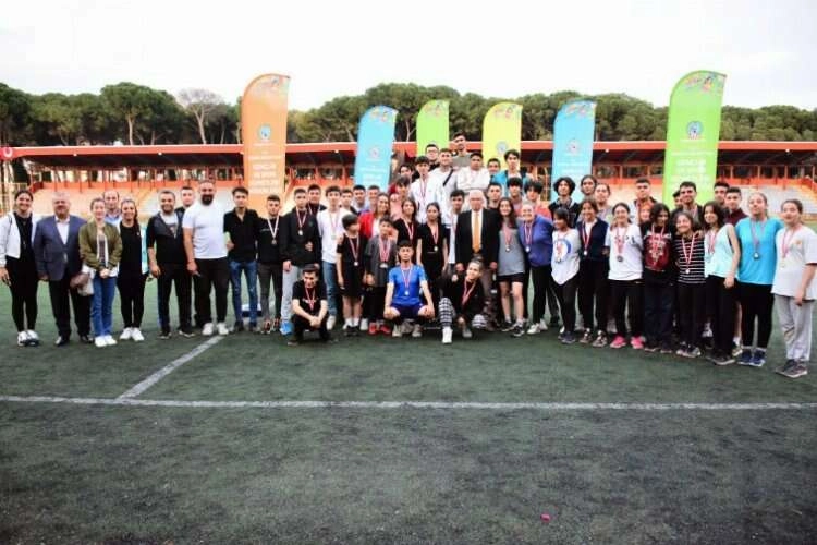 Ödemiş’te 19 Mayıs coşkusu Spor Şenliği yaşandı haberinin görseli