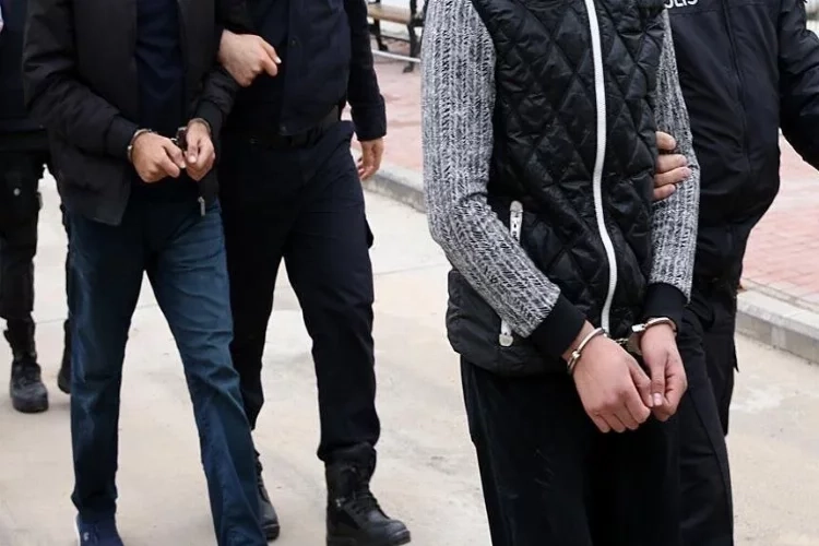 Buca'da sentetik hap satıcıları tutuklandı haberinin görseli