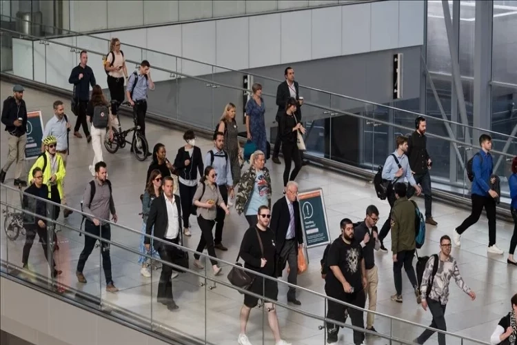 Avrupa’da işten çıkarmalar tüm sektörlere yayılıyor haberinin görseli