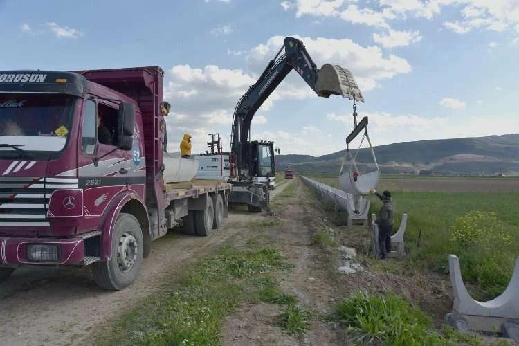 Aydın’da sulama yenileme çalışmaları devam ediyor haberinin görseli