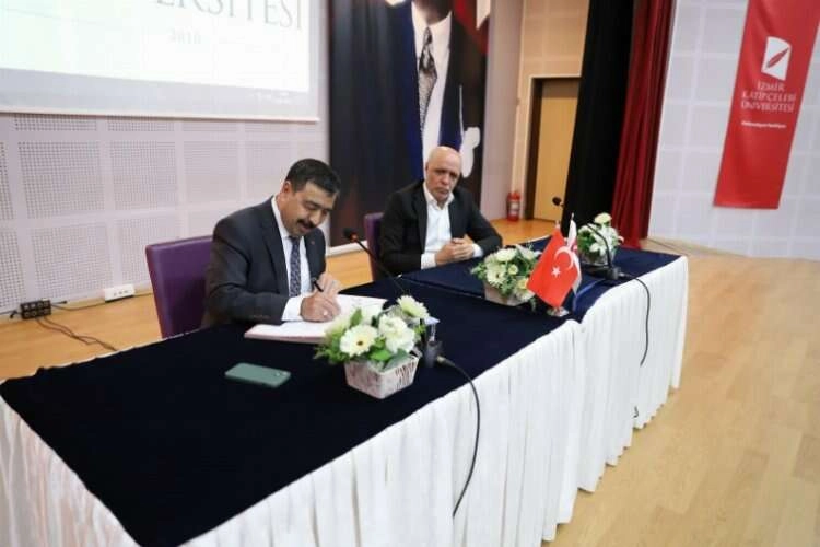 İKÇÜ'de toplu iş sözleşmesi imzalandı haberinin görseli