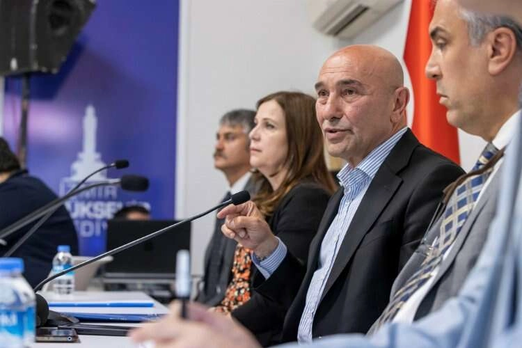 Soyer’den ‘Balçova arsa mağdurları’na müjde! haberinin görseli