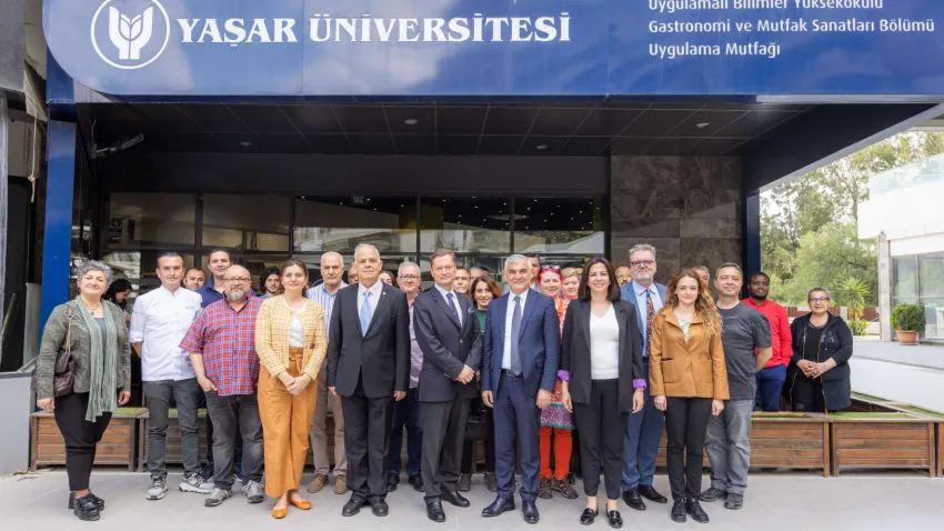 yaşar üniversitesi
