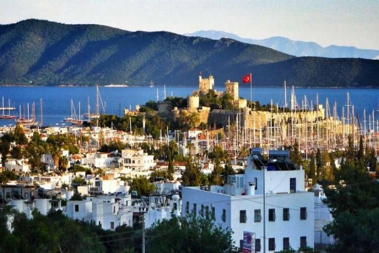 Tatilcilerin göz bebeği Bodrum’da görmeniz gereken yerler! haberinin görseli