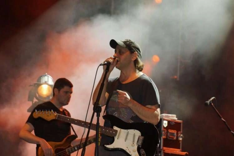 Duman, Aydınlı gençleri coşturdu haberinin görseli