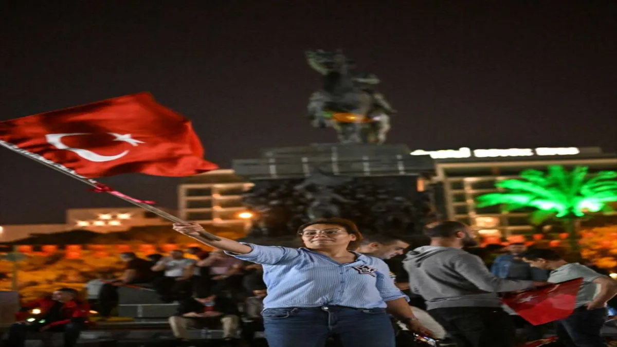 Cumhurbaşkanlığı seçimi sonrası İzmir'de kutlama - 667