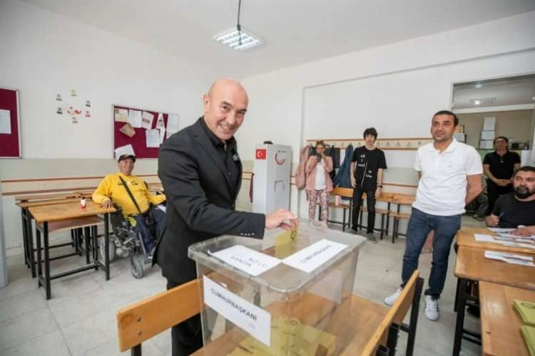 Başkan Tunç Soyer oyunu kullandı haberinin görseli
