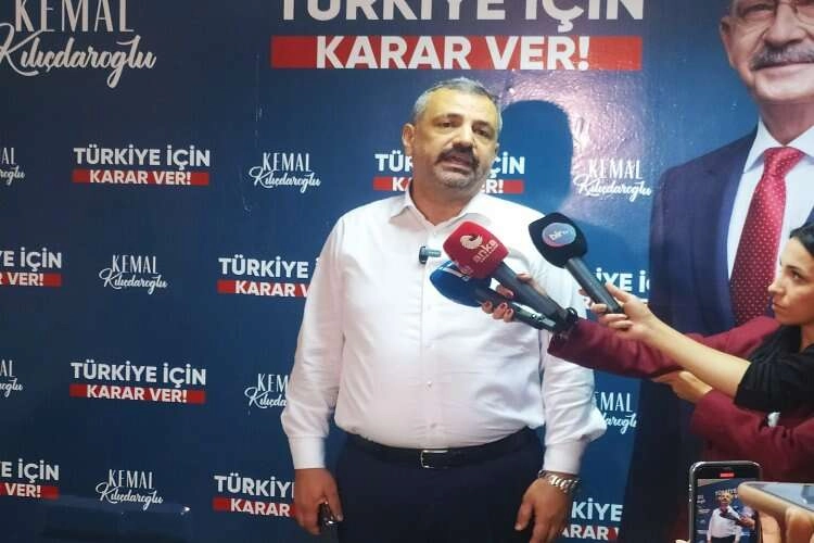Buca’da oy sayımında sorun: Yetkililer içeri alınmadı! haberinin görseli