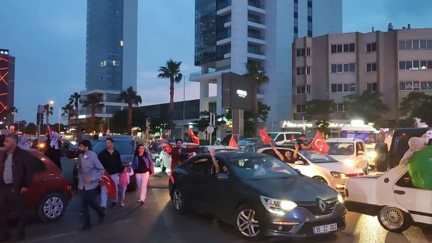 AK PARTİ İZMİR