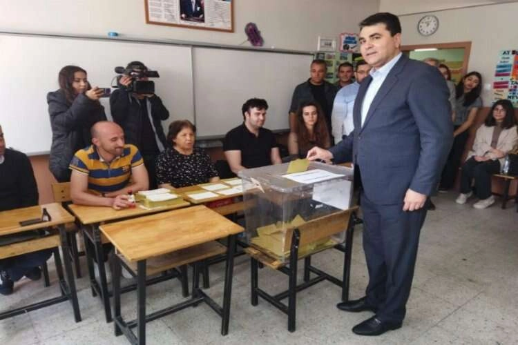 Başkan Uysal’ın sandığından Kılıçdaroğlu birinci çıktı haberinin görseli