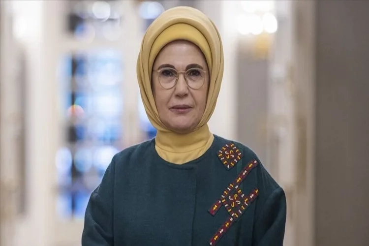 Emine Erdoğan İstanbul'un fethinin yıl dönümünü kutladı haberinin görseli