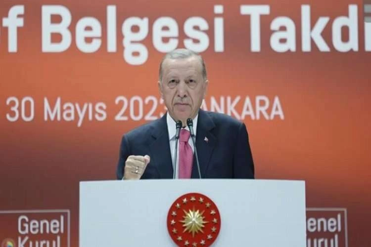 Cumhurbaşkanı Erdoğan: Hedefimiz barış kuşağı tesis etmek haberinin görseli