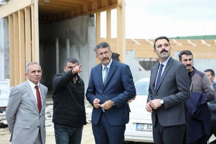 Vali Çelik, Dumlupınar’daki çalışmaları inceledi haberinin görseli