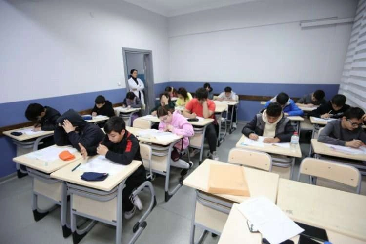 Bayraklı Belediyesi 'Kurum Kabul Sınavı' yapacak haberinin görseli