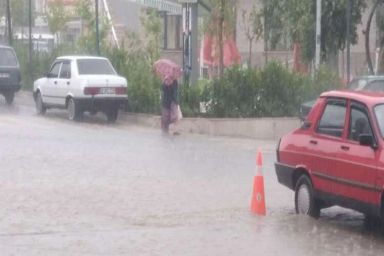 Aydın şiddetli yağışlar için anonsla uyarıldı haberinin görseli