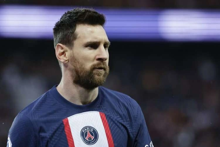 Lionel Messi, Paris Saint-Germain'den ayrılıyor haberinin görseli