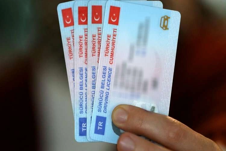 Ehliyet almanın maliyeti ne kadar? Ehliyet fiyatları 2023 haberinin görseli
