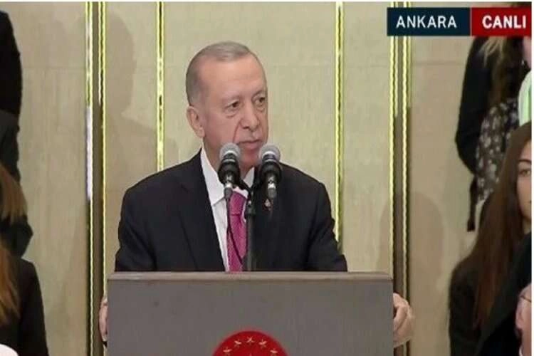 Cumhurbaşkanı Erdoğan: Bize destek olanları unutmayacağız haberinin görseli