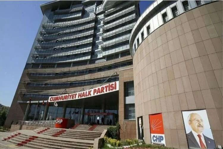CHP'de yeni Merkez Yönetim Kurulu belirleniyor haberinin görseli