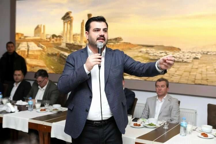 AK Partili İnan'dan, Soyer'e körfez çıkışı haberinin görseli