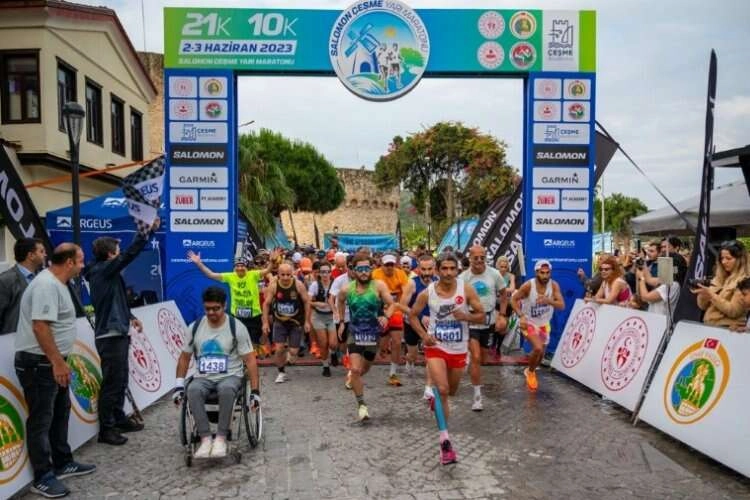 Salomon Çeşme Yarı Maratonu'nun galipleri belli oldu haberinin görseli