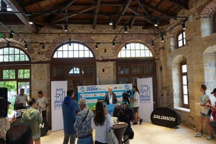 Salomon Çeşme Yarı Maratonu start alıyor haberinin görseli