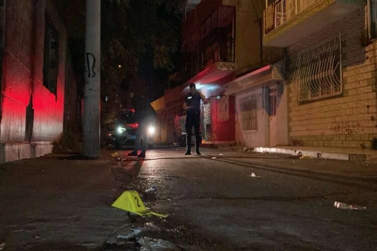 İzmir'de silahlı kavga hastanede son buldu haberinin görseli