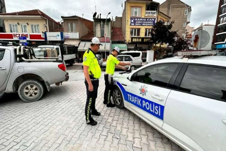 Emirdağ’da sürücülere yönelik polis denetimi yapıldı