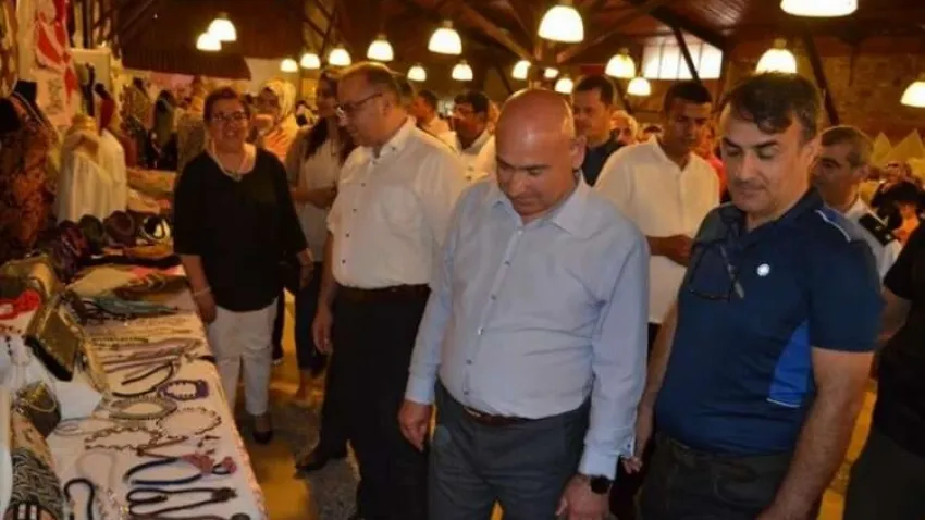 El emeği ürünler Tire'de sahiplerini bekliyor