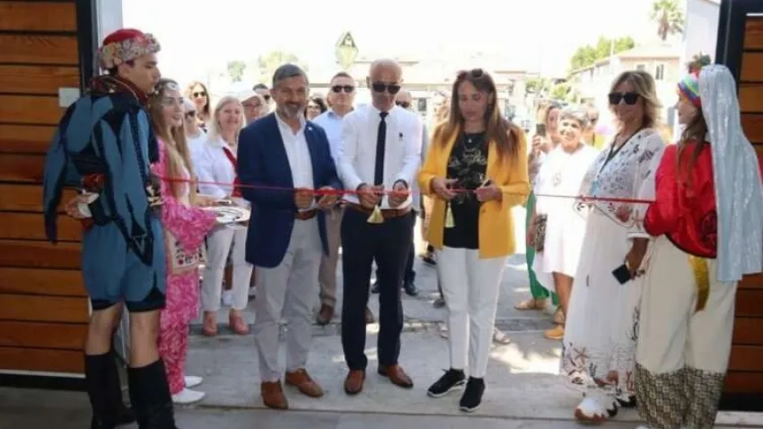Marmaris'te el sanatları sergisi açıldı haberinin görseli