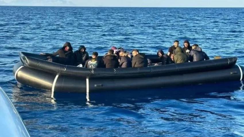 Yunanistan’ın ittiği göçmenler Muğla’da kurtarıldı haberinin görseli