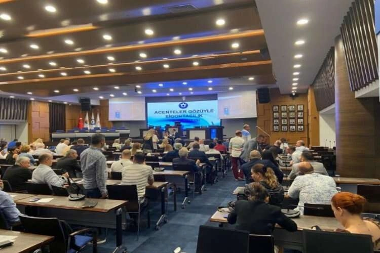 İZTO'da Acenteler Gözüyle Sigortacılık Toplantısı haberinin görseli