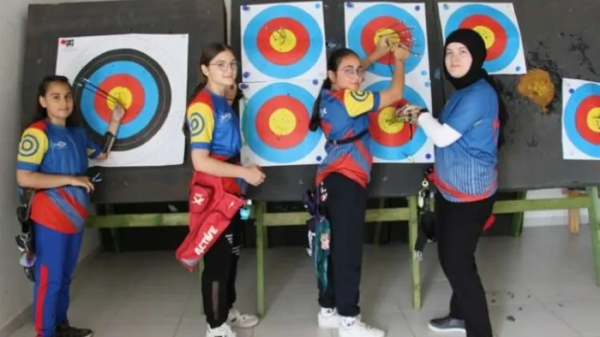 Dikkat dağınıklığını okçulukla aşıyorlar haberinin görseli