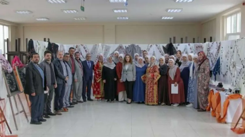 Üreten kadınların sergi açılışı gerçekleşti haberinin görseli