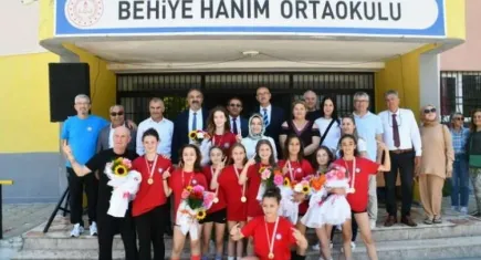 Söke'de şampiyona coşkulu karşılama