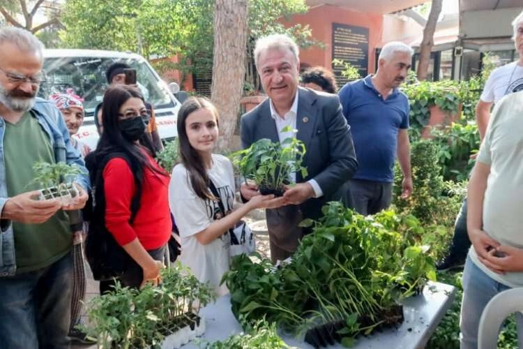 Bornovalılar çevre duyarlılığıyla buluştu haberinin görseli