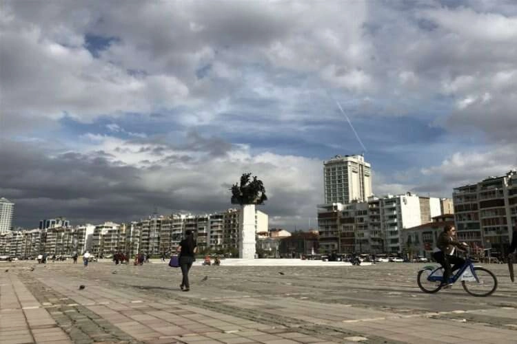 İzmir'de bugün hava nasıl olacak? İşte saatlik hava durumu haberinin görseli