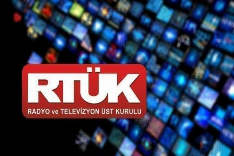 Radyo ve Televizyon Üst Kurulu'ndan idari para cezası haberinin görseli